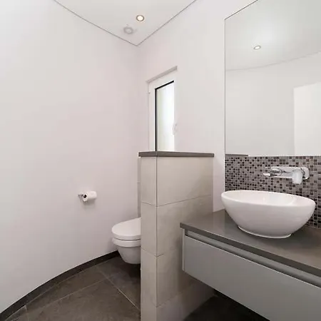 Sleeps 8 Pool Air Con T479807 Villa *